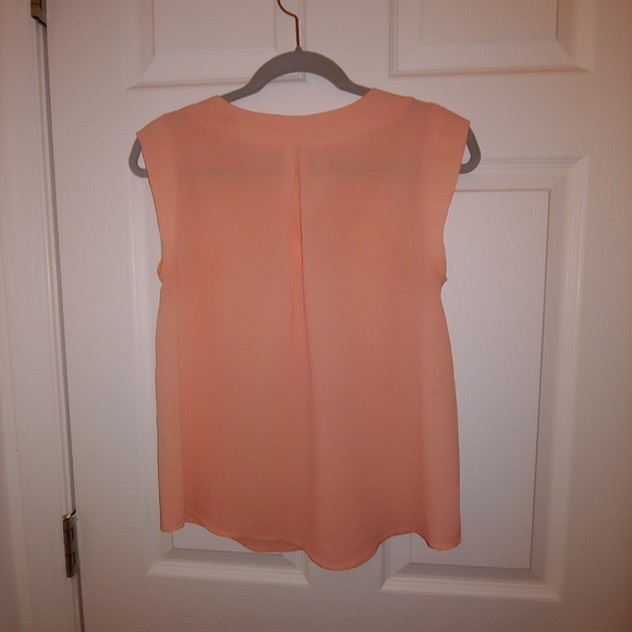 Pleated v neck pink top - Picture 6 of 7